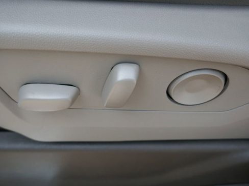 New 2026 GMC Sierra 2500 SLT w/ SLT Premium Package image 19