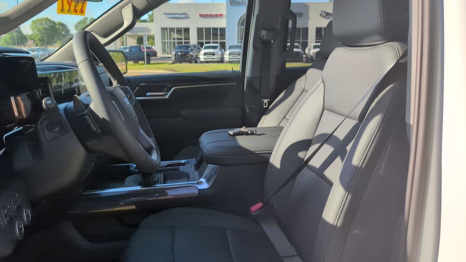 New 2026 Chevrolet Silverado 1500 RST w/ RST All Star Premium Package AWD/4WD image 17