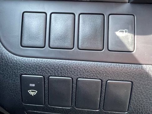 Used 2015 Toyota Highlander XLE AWD/4WD image 25