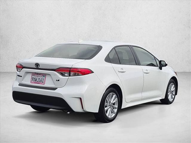 Certified 2026 Toyota Corolla LE w/ LE Premium Package FWD image 5