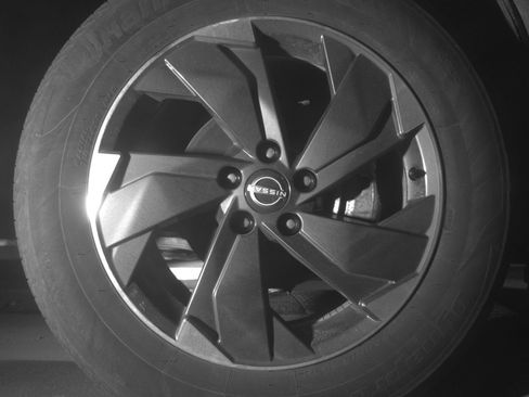 Used 2025 Nissan Rogue SV image 13