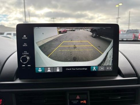 Used 2025 Honda Pilot EX-L image 5