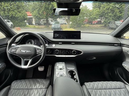 Used 2025 Genesis GV70 3.5T Sport w/ Sport Advanced Package image 19
