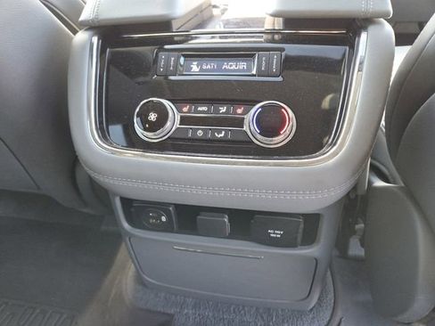 Used 2021 Lincoln Navigator Reserve w/ Luxury Package image 20