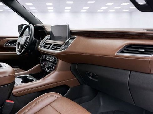 Used 2023 Chevrolet Tahoe High Country image 14