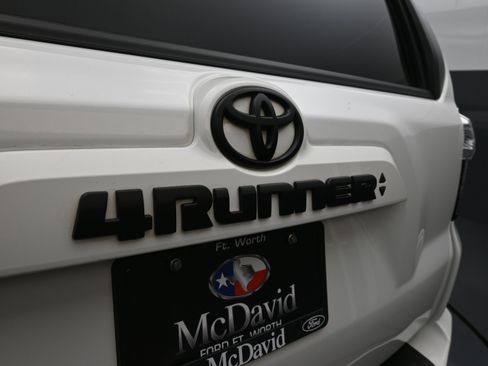 Used 2023 Toyota 4Runner SR5 Premium image 11