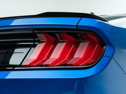 Used 2021 Ford Mustang GT Premium w/ Equipment Group 401A image 15