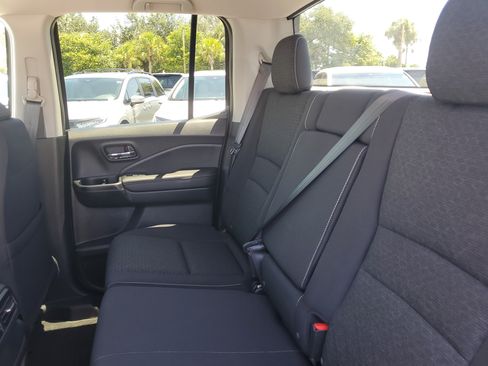 Used 2024 Honda Ridgeline Sport image 13