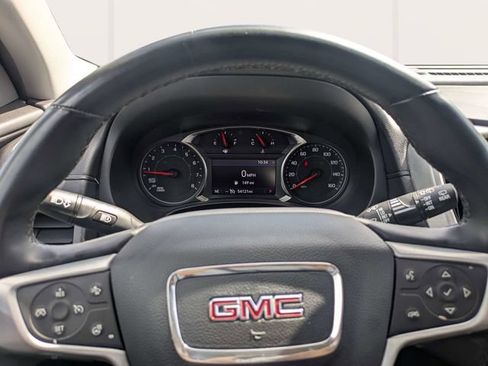 Used 2024 GMC Terrain SLT FWD image 29