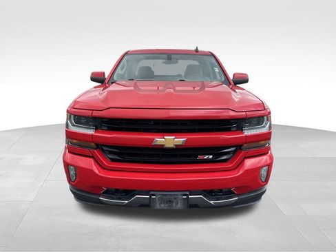 Used 2018 Chevrolet Silverado 1500 LT w/ True North Edition AWD/4WD image 2