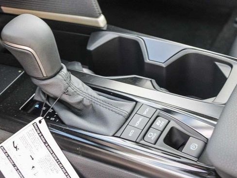 New 2026 Toyota Camry SE FWD image 22