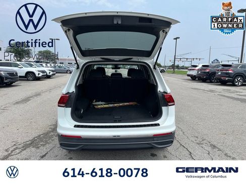 Used 2023 Volkswagen Tiguan SE w/ Panoramic Sunroof Package AWD/4WD image 12