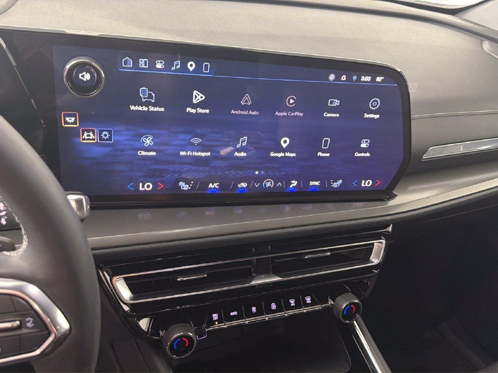 Used 2024 Chevrolet Traverse LT FWD image 23