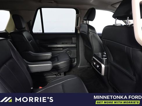 Used 2022 Ford Expedition XLT AWD/4WD image 18