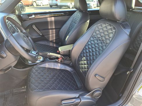 Used 2019 Volkswagen Beetle 2.0T Final Edition SEL image 14