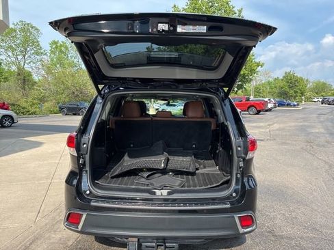 Used 2019 Toyota Highlander Limited AWD/4WD image 46