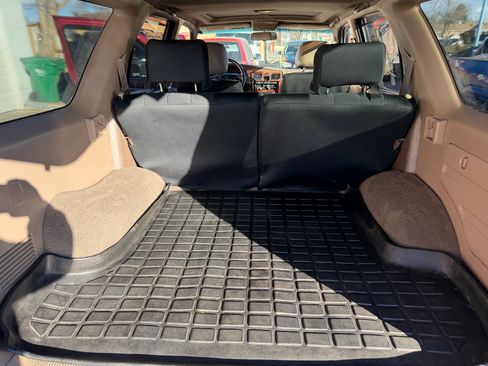 Used 2000 Toyota 4Runner SR5 image 15