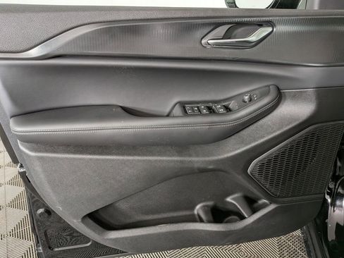 New 2025 Jeep Grand Cherokee L Altitude image 15