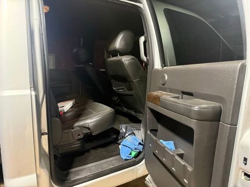 Used 2014 Ford F250 Platinum w/ FX4 Off-Road Package image 6