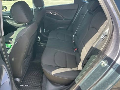 Used 2018 Hyundai Elantra GT FWD image 23
