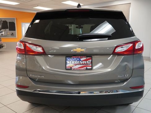 Used 2018 Chevrolet Equinox LT AWD/4WD image 12