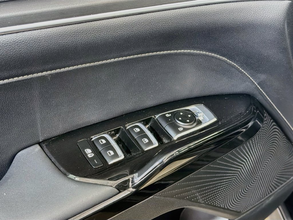 Used 2025 Kia K5 GT-Line AWD/4WD image 19