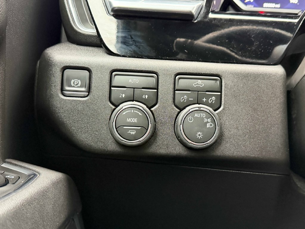 Used 2026 Chevrolet Silverado 1500 LT AWD/4WD image 37