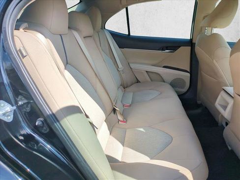 Used 2021 Toyota Camry LE image 21