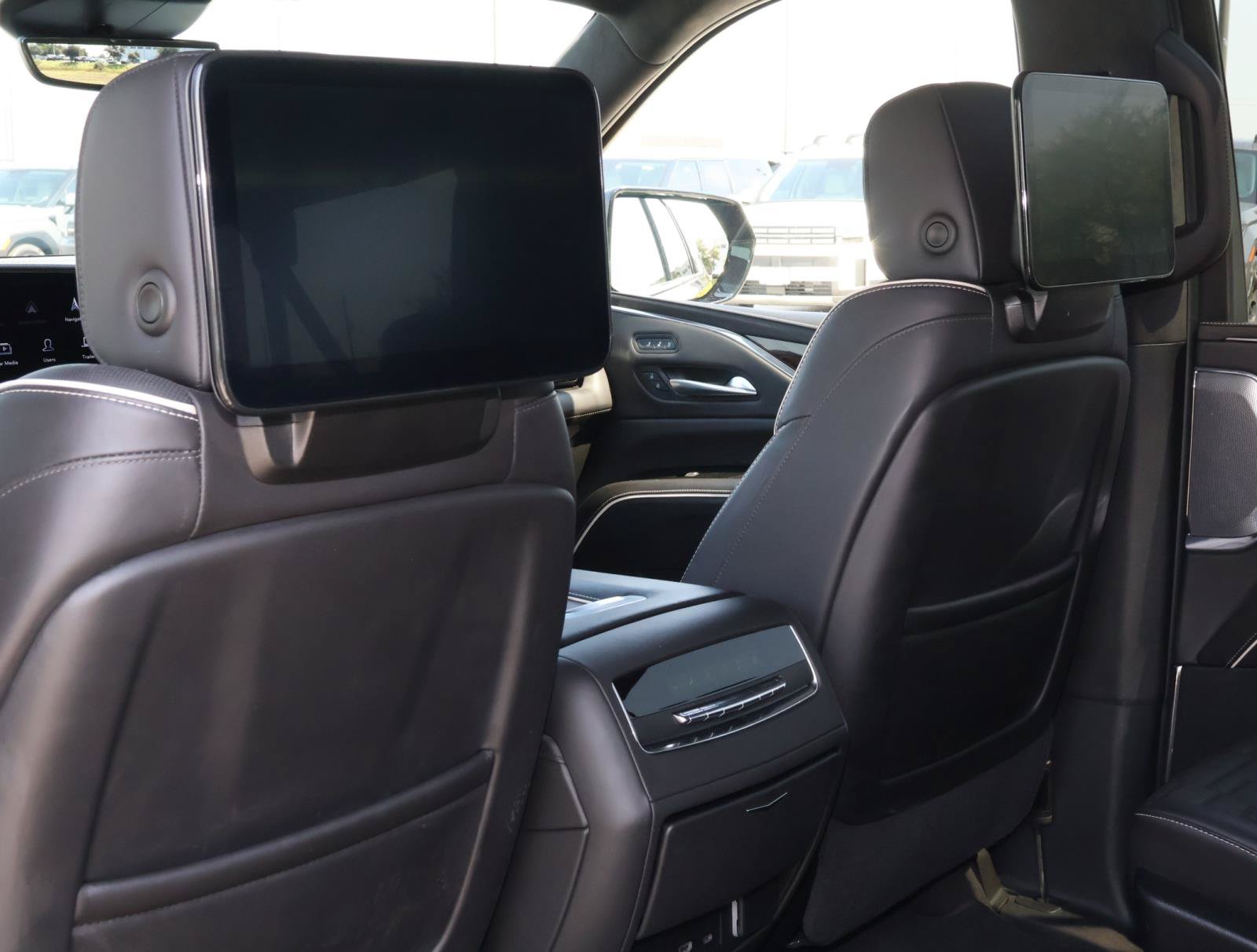 Certified 2024 Cadillac Escalade ESV Premium Luxury Platinum AWD/4WD image 20