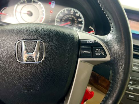 Used 2011 Honda Accord EX-L image 19