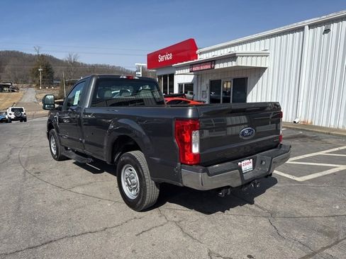 Used 2017 Ford F250 XL w/ Power Equipment Group image 6