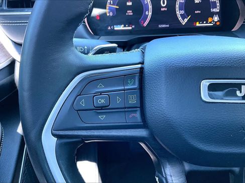 Used 2022 Jeep Grand Cherokee L Limited w/ Luxury Tech Group II AWD/4WD image 22