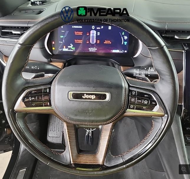 Used 2023 Jeep Grand Cherokee Summit w/ Advanced Protech Group IV AWD/4WD image 3