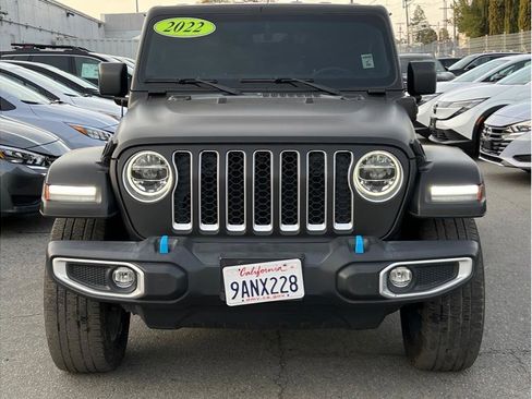 Used 2022 Jeep Wrangler Unlimited Sahara image 2