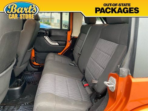 Used 2011 Jeep Wrangler Unlimited Sahara w/ Trailer Tow Group AWD/4WD image 18