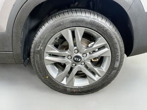 Used 2021 Kia Seltos LX AWD/4WD image 28