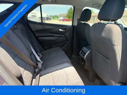 Used 2019 Chevrolet Equinox LT FWD image 28
