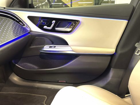 Certified 2024 Mercedes-Benz E 350 4MATIC Sedan image 22