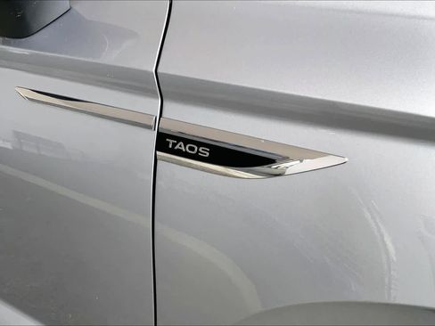 Used 2024 Volkswagen Taos S FWD image 10