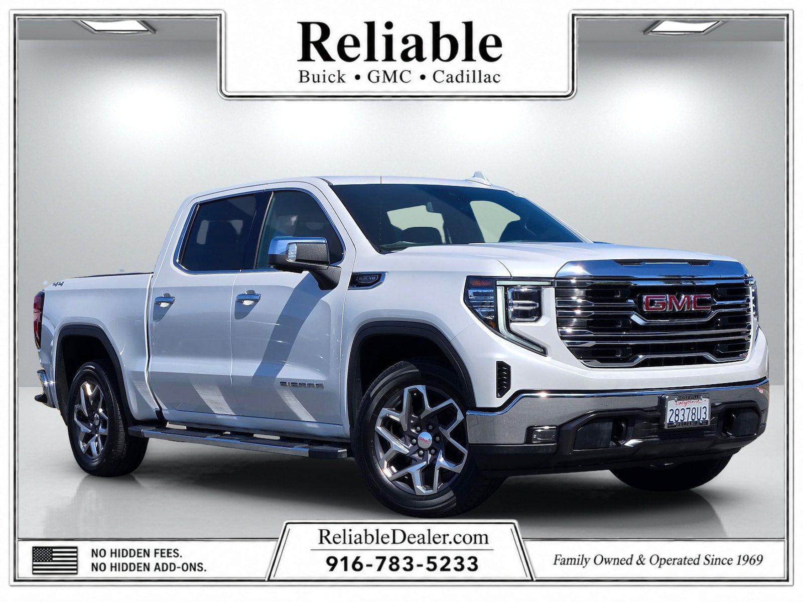 Used 2023 GMC Sierra 1500 SLT w/ SLT Premium Package AWD/4WD image 1