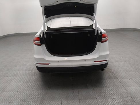 Used 2020 Ford Fusion SEL FWD image 29