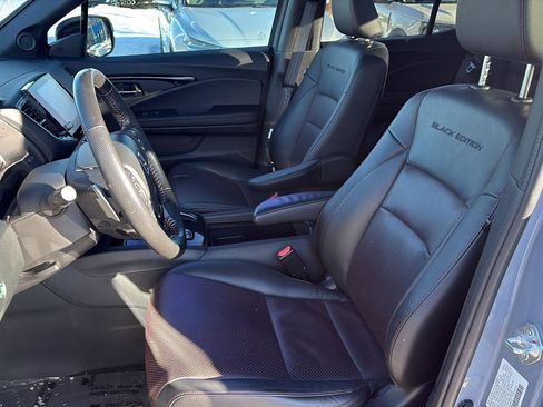 Used 2023 Honda Ridgeline Black Edition image 6