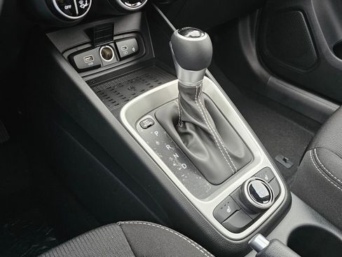 New 2026 Hyundai Venue SEL image 22