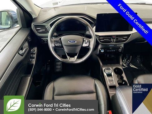 Used 2025 Ford Escape Platinum image 26