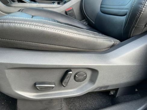 New 2025 Ford Ranger Lariat w/ FX4 Off-Road Package image 12