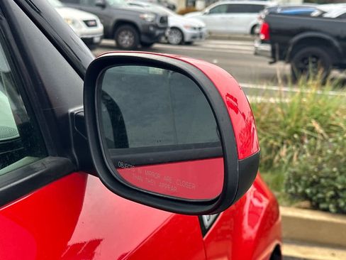 Used 2019 Kia Soul + image 13