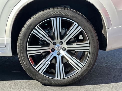 Used 2020 Volvo XC90 T8 Inscription image 8