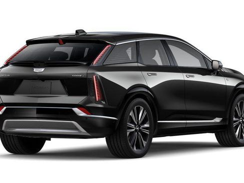 New 2025 Cadillac Optiq Luxury 2 image 7