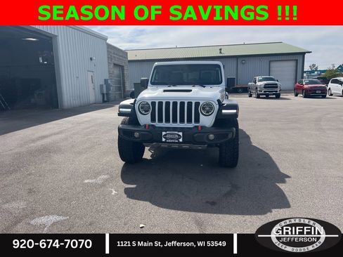 Used 2021 Jeep Gladiator Mojave w/ LED Lighting Group image 4