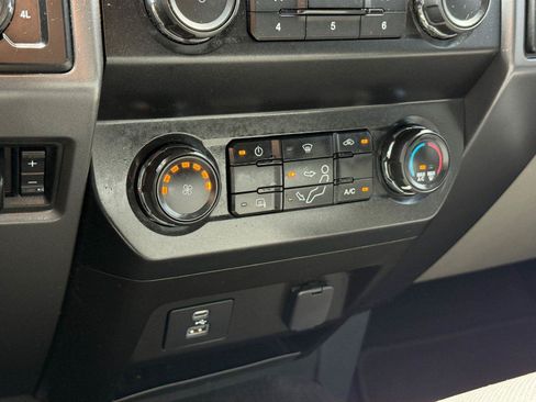 Used 2022 Ford F250 XLT AWD/4WD image 27